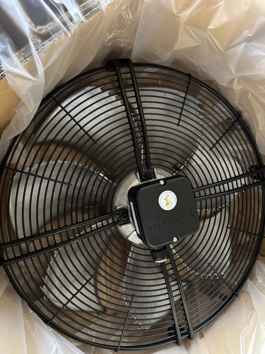 IMG_5440-Ziehl Abegg FN050-VDS.4I.V7P1 -AC VENT.1.jpg
